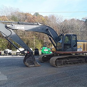 2009 DEERE 200D LC